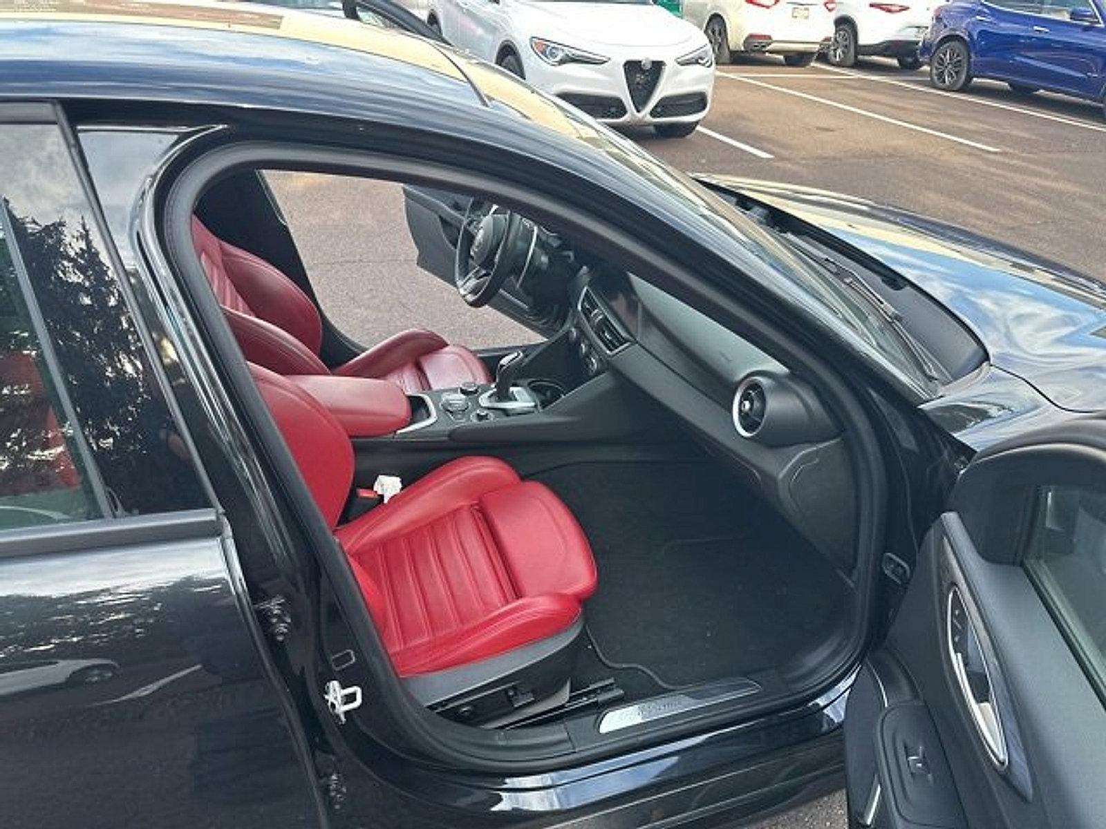 2022 Alfa Romeo Giulia Vehicle Photo in Willow Grove, PA 19090