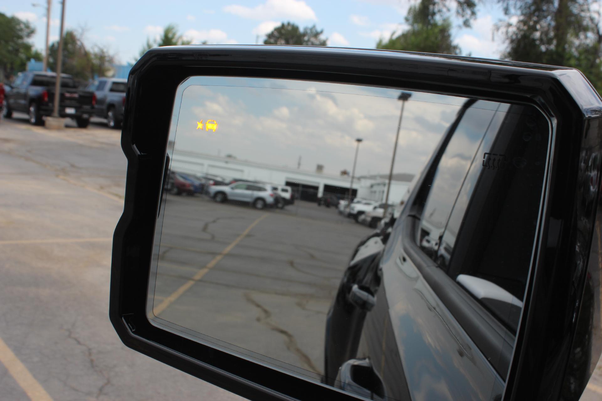 2025 GMC HUMMER EV Pickup Vehicle Photo in AURORA, CO 80012-4011