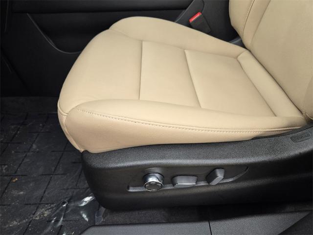 2025 Cadillac XT4 Vehicle Photo in Oklahoma City, OK 73114