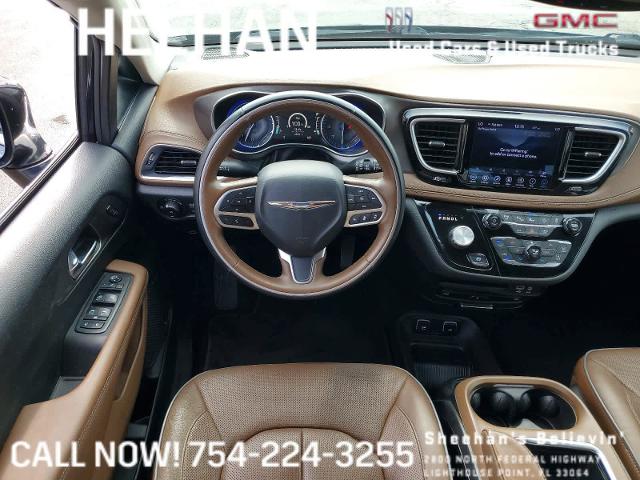 2018 Chrysler Pacifica Vehicle Photo in LIGHTHOUSE POINT, FL 33064-6849