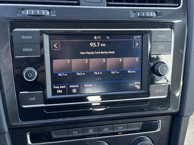 2019 Volkswagen Golf SportWagen Vehicle Photo in COLUMBIA, MO 65203-3903