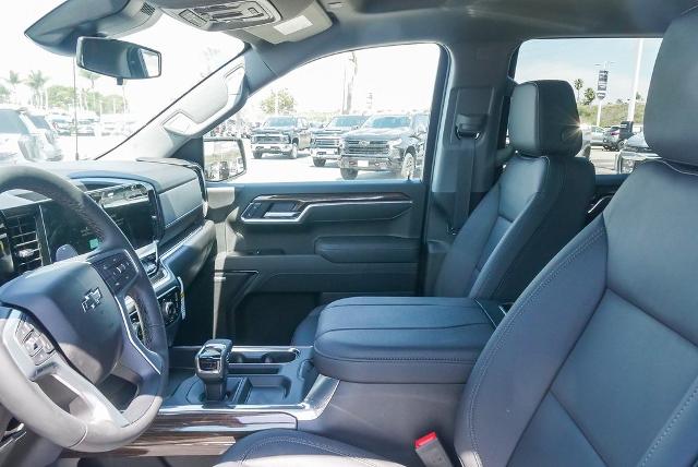 2025 Chevrolet Silverado 1500 Vehicle Photo in VENTURA, CA 93003-8585