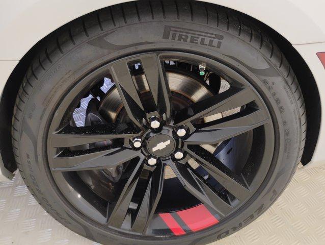 2018 Chevrolet Camaro Vehicle Photo in PINEVILLE, NC 28134-8495