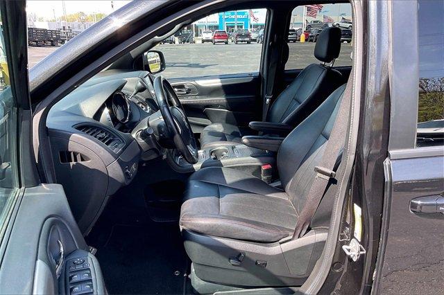 2019 Dodge Grand Caravan Vehicle Photo in INDEPENDENCE, MO 64055-1314