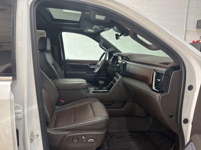 2023 GMC Sierra 1500 Vehicle Photo in MEDINA, OH 44256-9631