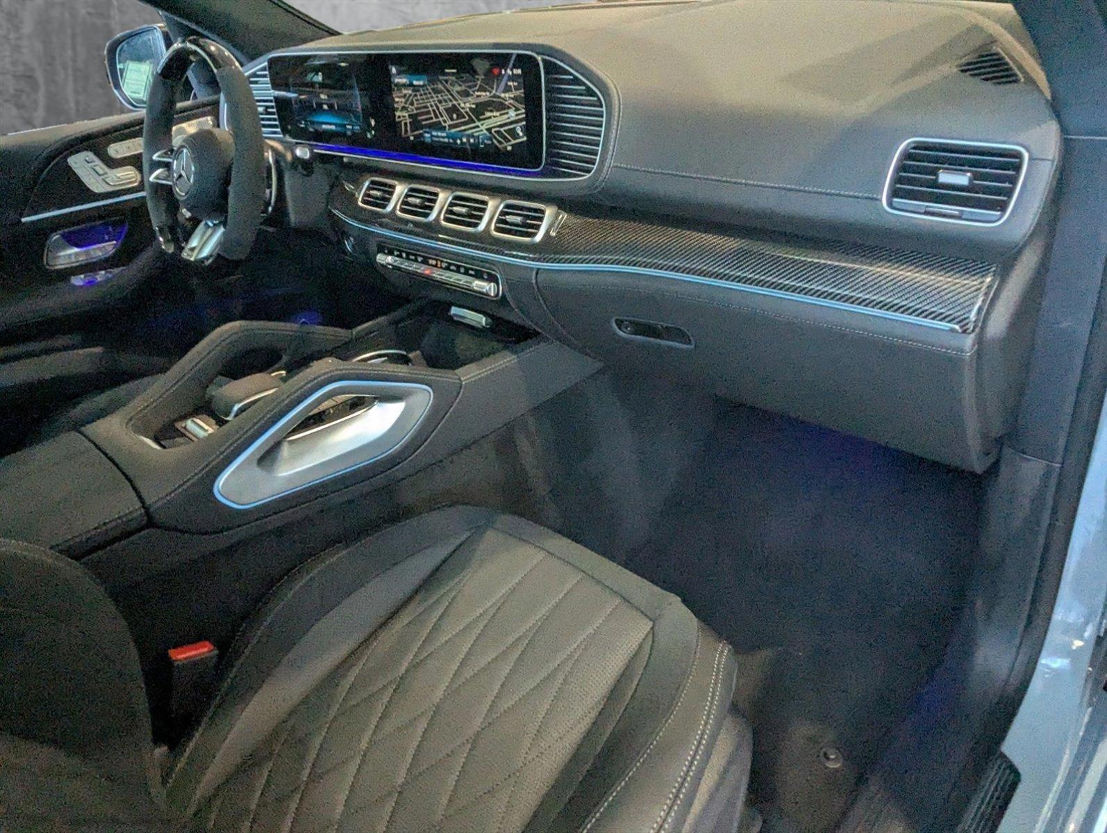 2025 Mercedes-Benz GLE Vehicle Photo in Delray Beach, FL 33444