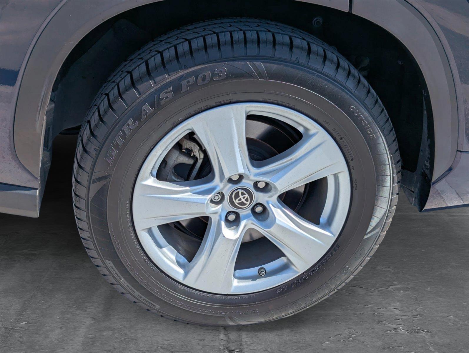 2021 Toyota Highlander Vehicle Photo in Ft. Myers, FL 33907