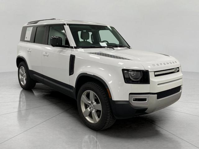 2024 Defender Vehicle Photo in Appleton, WI 54913