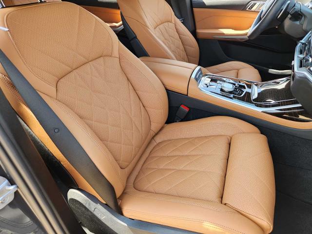 2024 BMW X7 xDrive40i Vehicle Photo in PLANO, TX 75024