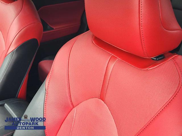 2021 Toyota Highlander Vehicle Photo in DENTON, TX 76210-9321