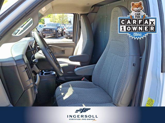 2020 Chevrolet Express Cargo 2500 Vehicle Photo in WATERTOWN, CT 06795-3318