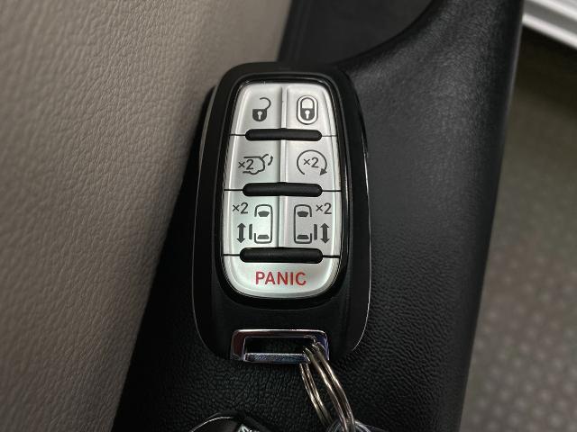2022 Chrysler Pacifica Vehicle Photo in Appleton, WI 54913