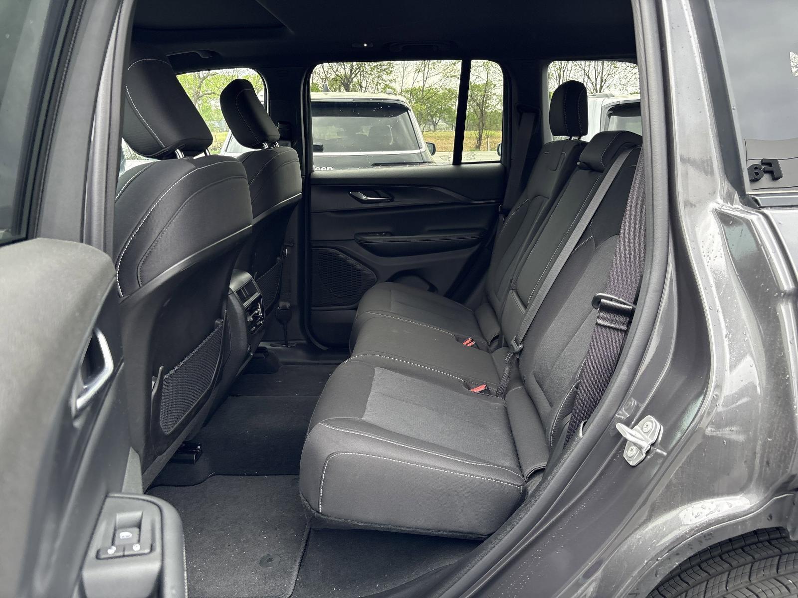 2025 Jeep Grand Cherokee Vehicle Photo in Mechanicsburg, PA 17050-1707