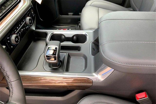 2025 Chevrolet Silverado 1500 Vehicle Photo in KANSAS CITY, MO 64114-4502