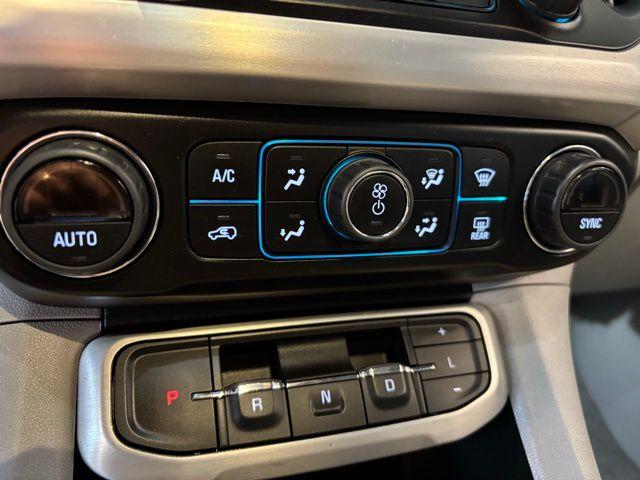 2023 GMC Acadia Vehicle Photo in Pleasant Hills, PA 15236