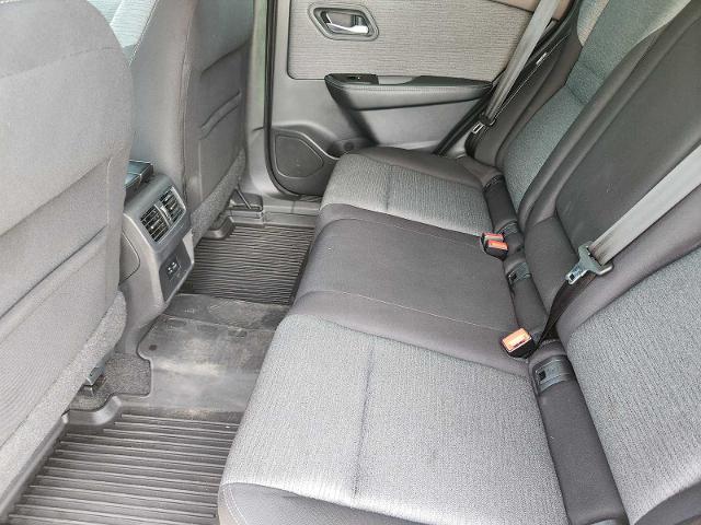 2022 Nissan Rogue Vehicle Photo in DENTON, TX 76210-9321