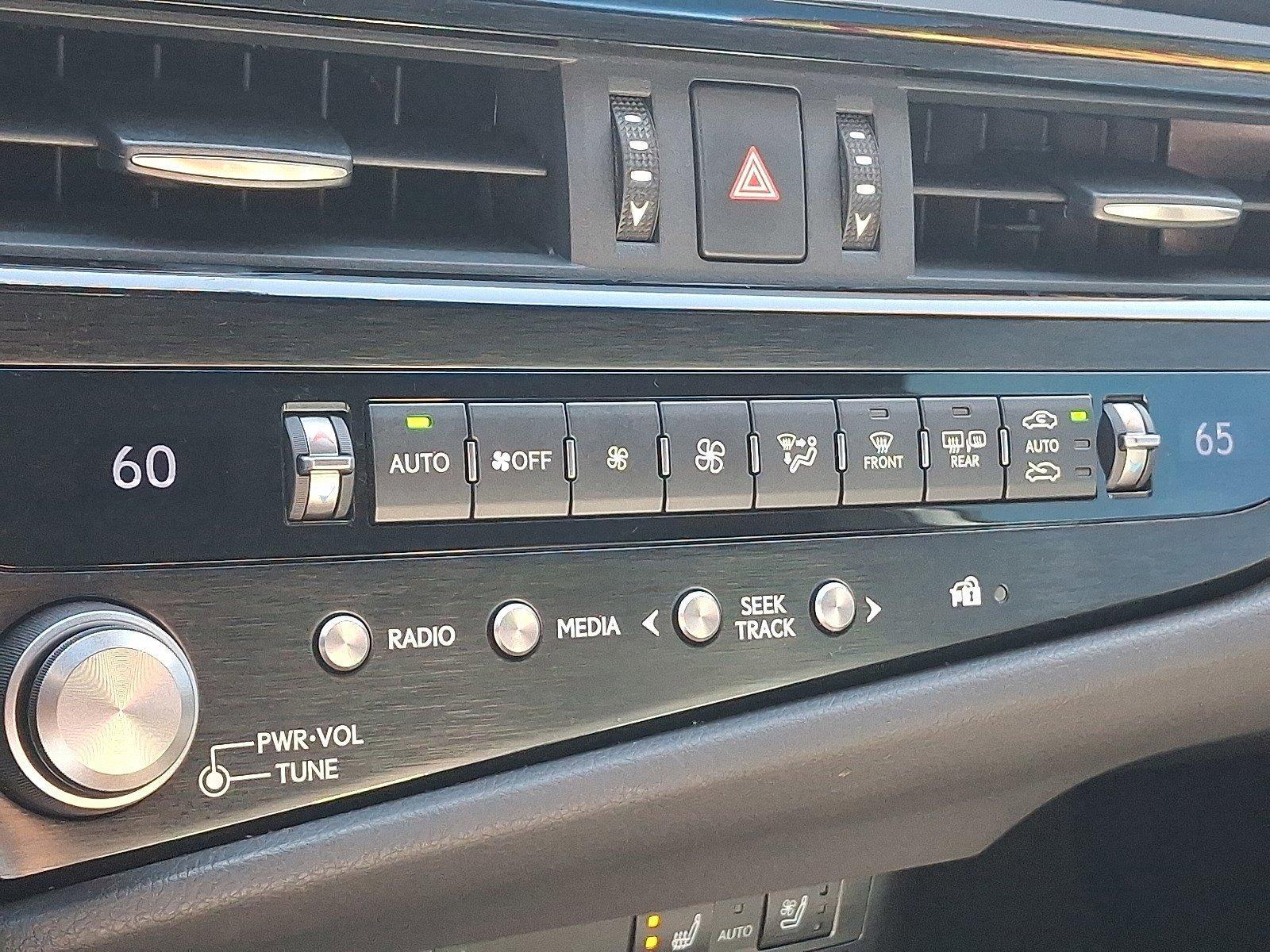 2023 Lexus ES 300h Vehicle Photo in Harrisburg, PA 17111