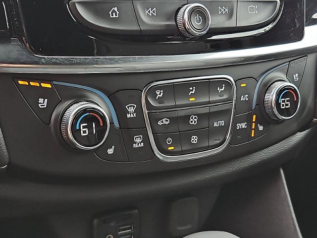 2023 Chevrolet Traverse Vehicle Photo in TREVOSE, PA 19053-4984