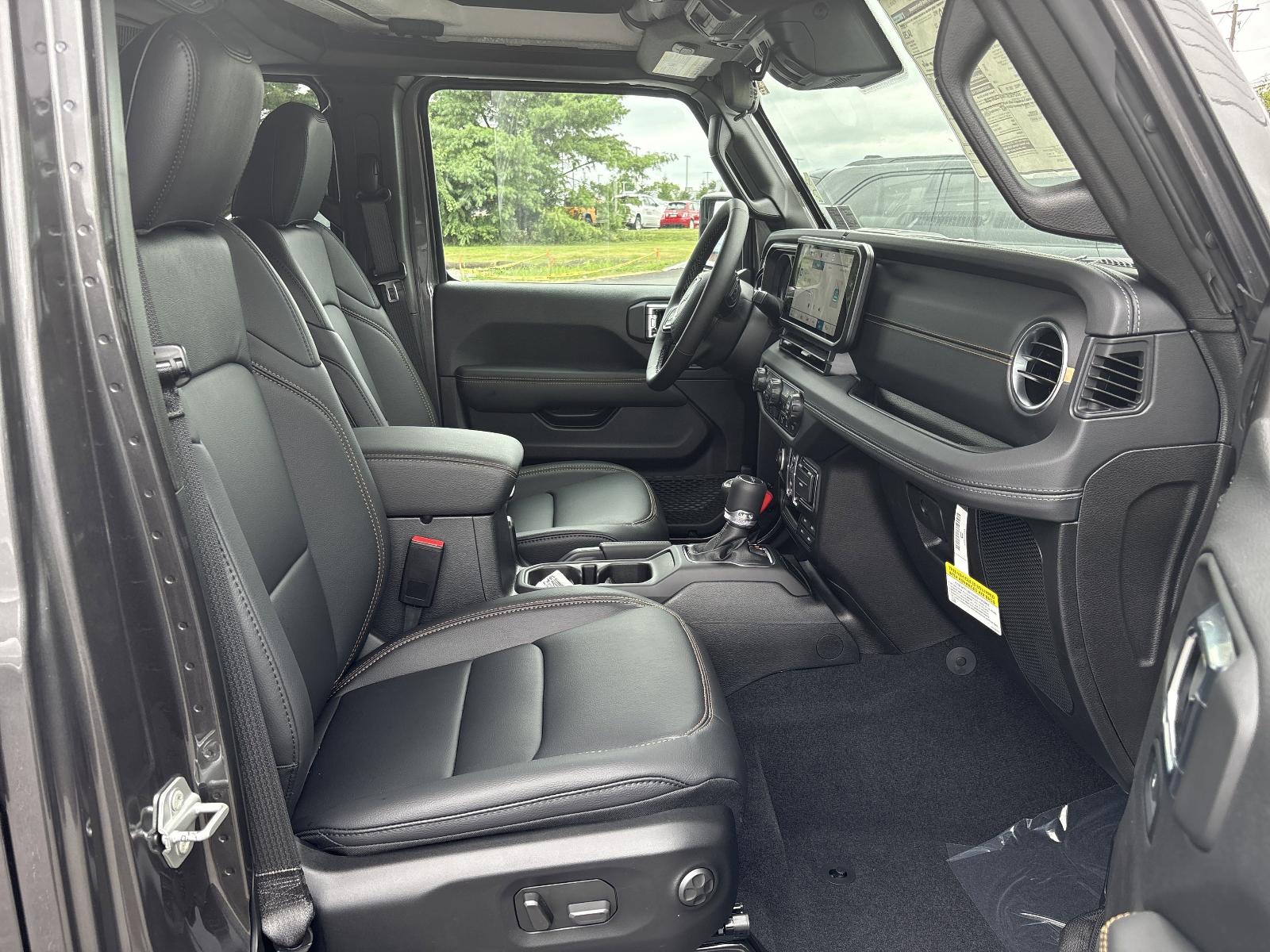 2025 Jeep Gladiator Vehicle Photo in Mechanicsburg, PA 17050-1707