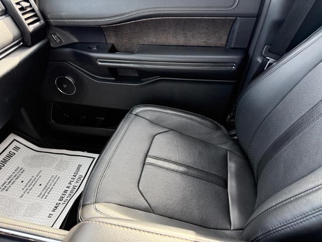2019 Ford Expedition Vehicle Photo in COLUMBIA, MO 65203-3903
