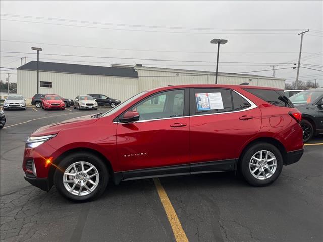 Used 2022 Chevrolet Equinox LT with VIN 2GNAXKEV2N6103068 for sale in Salem, OH