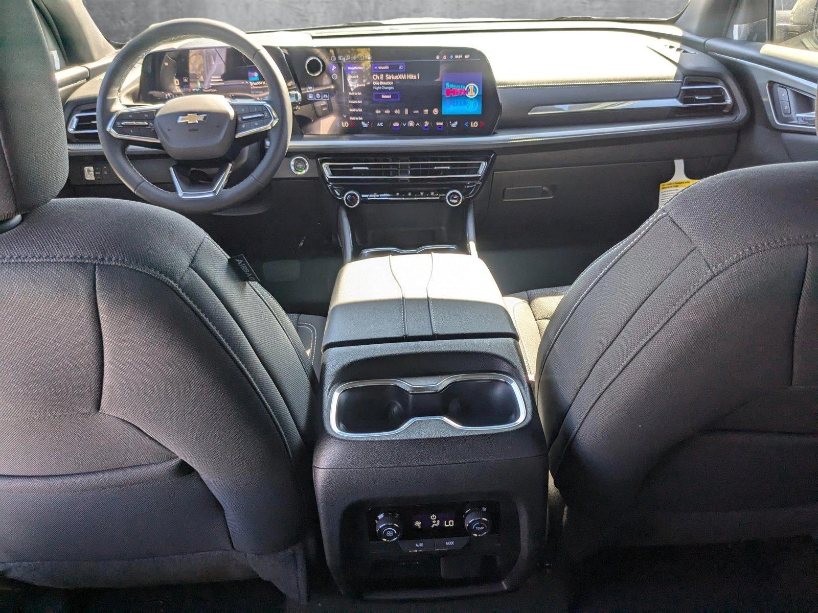 2025 Chevrolet Traverse Vehicle Photo in MIAMI, FL 33172-3015