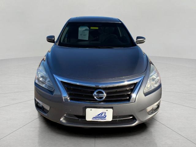 2015 Nissan Altima Vehicle Photo in Oshkosh, WI 54901