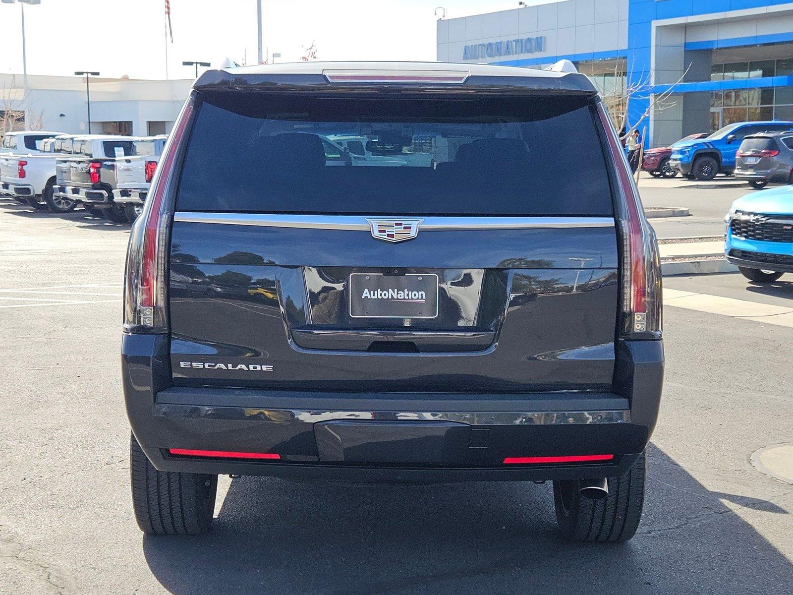 2019 Cadillac Escalade Vehicle Photo in GILBERT, AZ 85297-0446