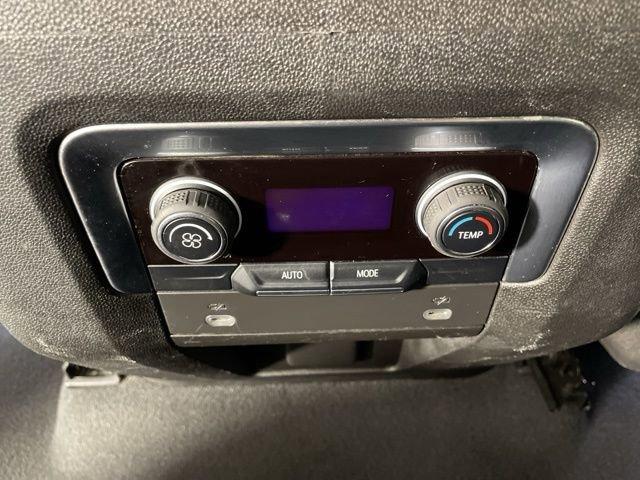 2023 Chevrolet Suburban Vehicle Photo in PHOENIX, AZ 85014-3381