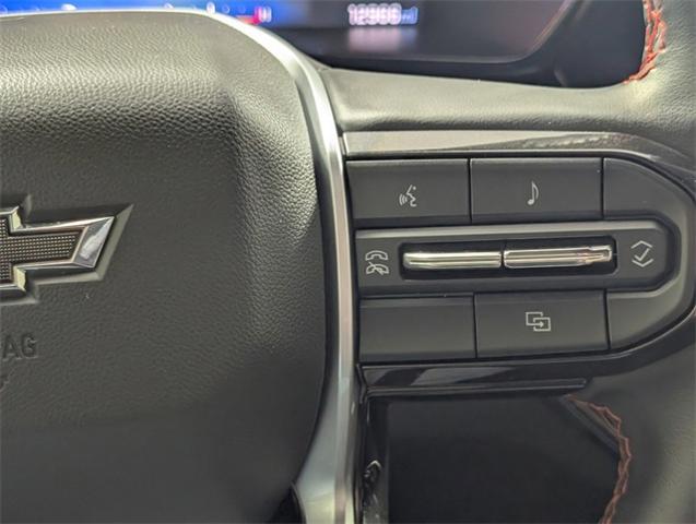 2024 Chevrolet Colorado Vehicle Photo in ENGLEWOOD, CO 80113-6708