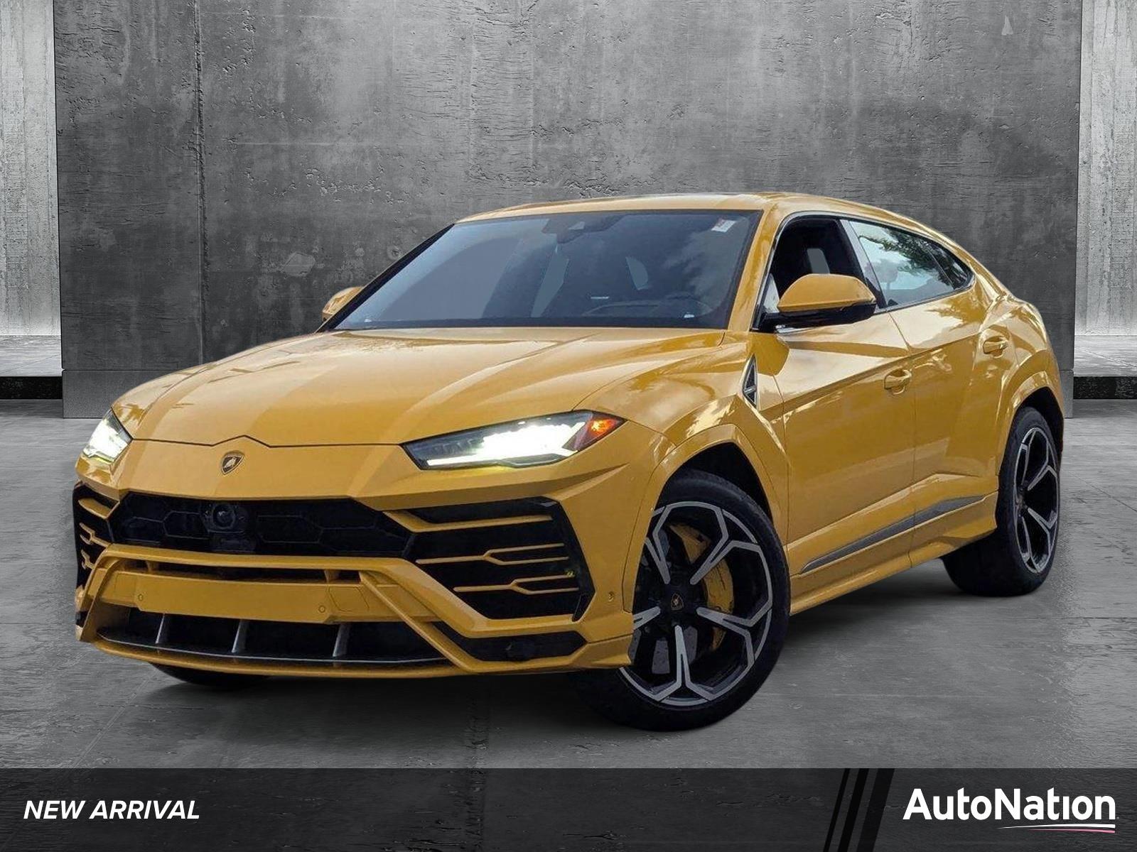 2021 Lamborghini Urus Vehicle Photo in Miami, FL 33169