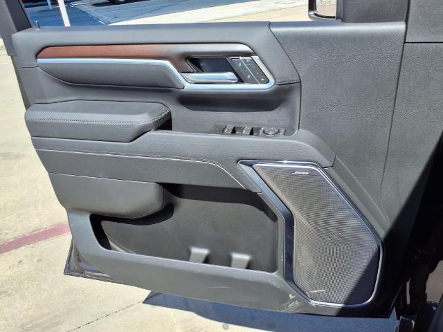 2025 GMC Sierra 2500 HD Vehicle Photo in Denton, TX 76205