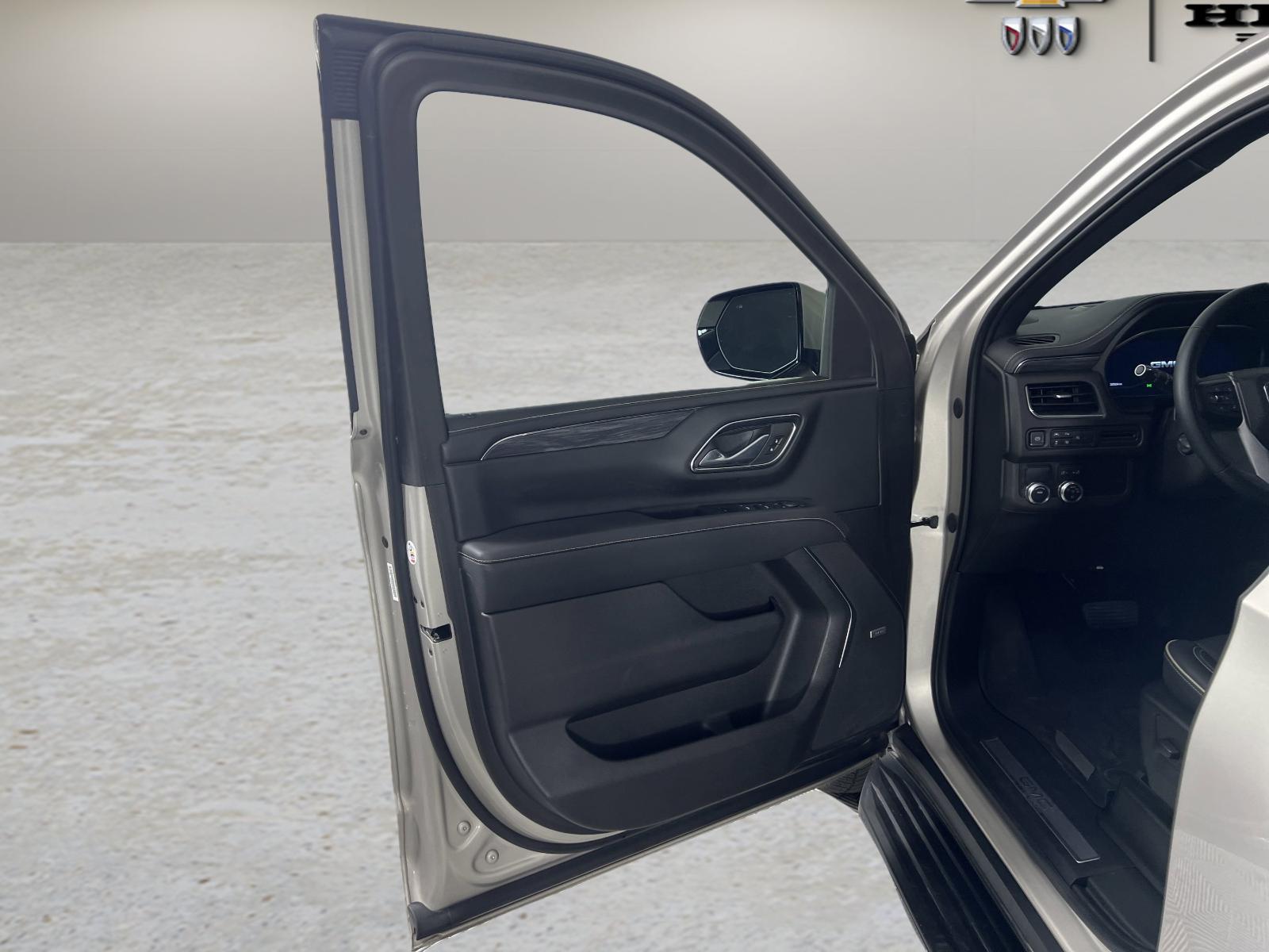 2023 GMC Yukon Vehicle Photo in GEORGETOWN, TX 78626-7508