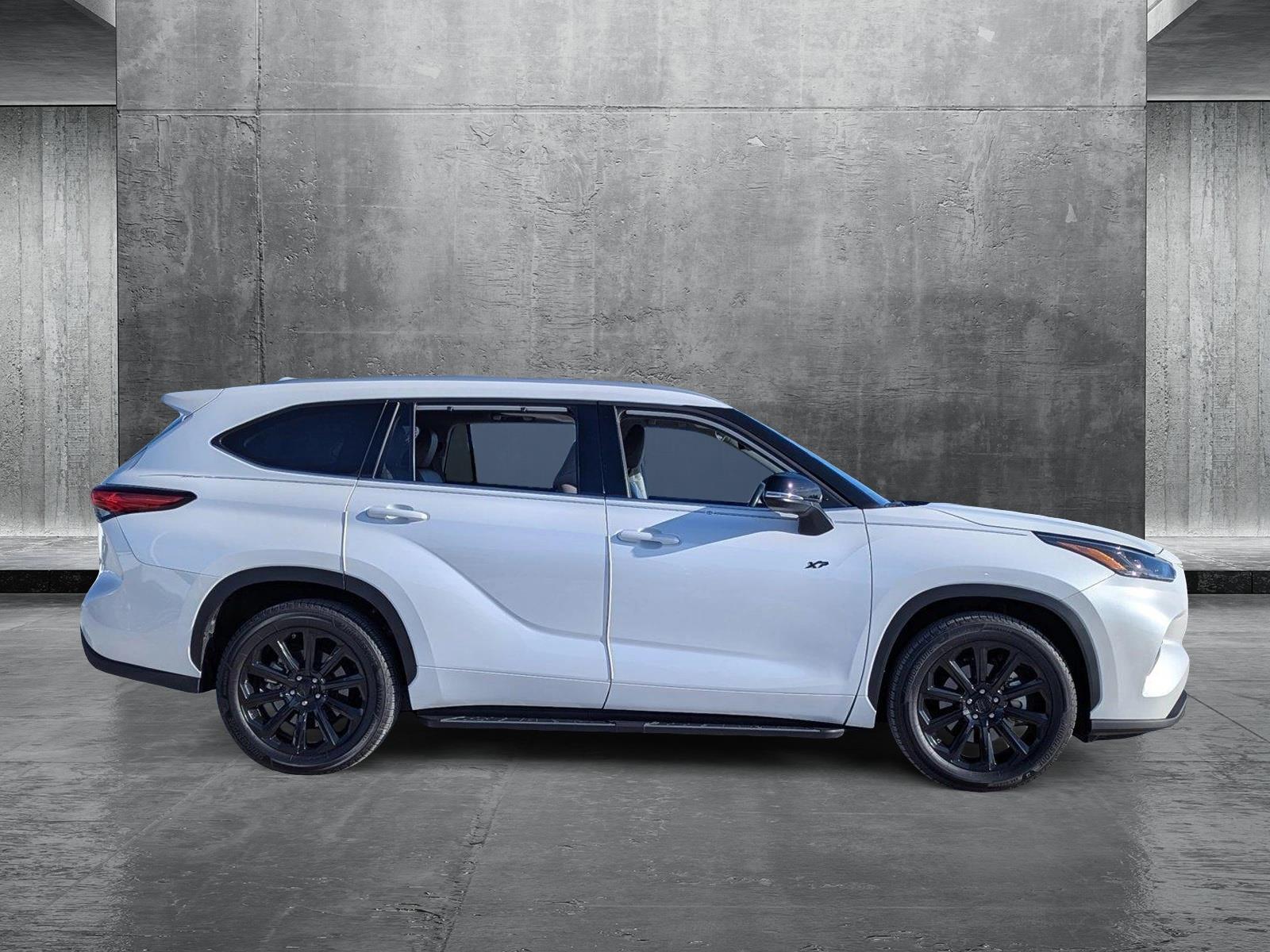 2022 Toyota Highlander Vehicle Photo in Ft. Myers, FL 33907