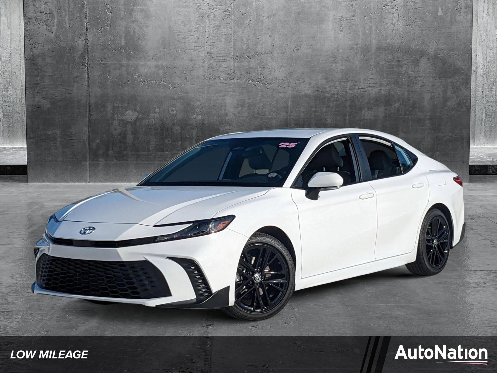 2025 Toyota Camry Vehicle Photo in Davie, FL 33331