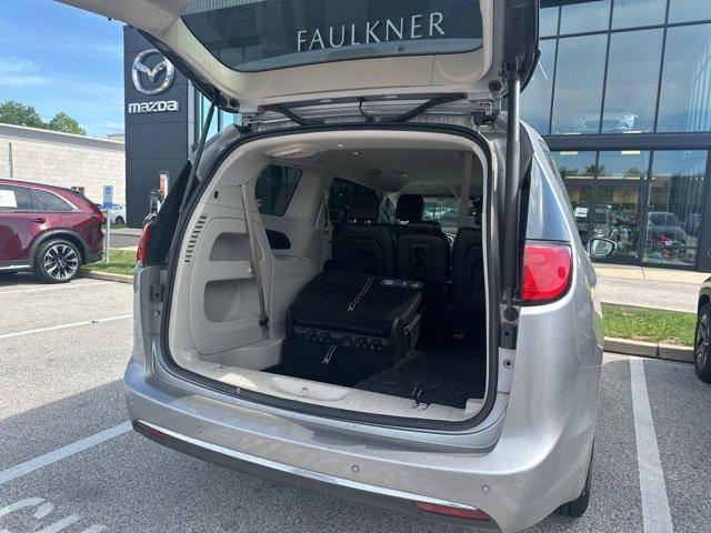 2017 Chrysler Pacifica Vehicle Photo in Trevose, PA 19053