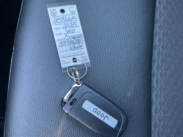 2025 Jeep Compass Vehicle Photo in Kaukauna, WI 54130