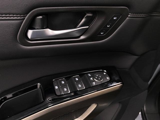 2025 Nissan Pathfinder Vehicle Photo in Appleton, WI 54913