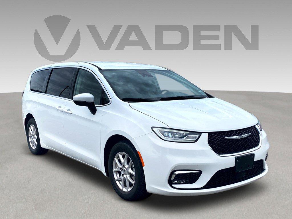 2023 Chrysler Pacifica Vehicle Photo in SAVANNAH, GA 31406-4513