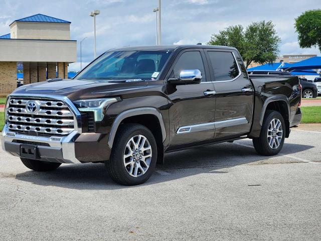 2024 Toyota Tundra 4WD Vehicle Photo in DENTON, TX 76210-9321
