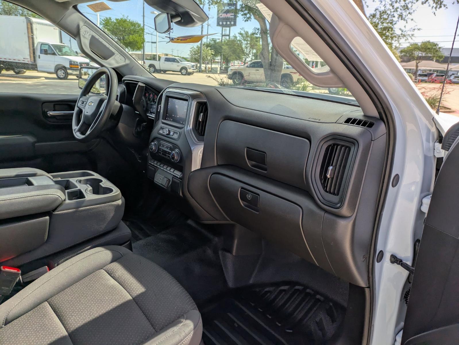 2024 Chevrolet Silverado 1500 Vehicle Photo in SELMA, TX 78154-1460