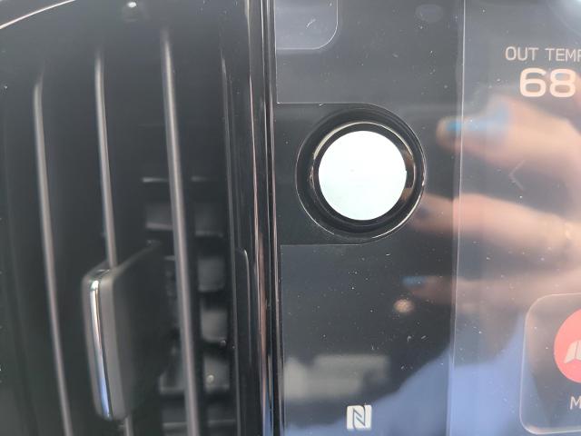 2025 Subaru Ascent Vehicle Photo in Green Bay, WI 54304