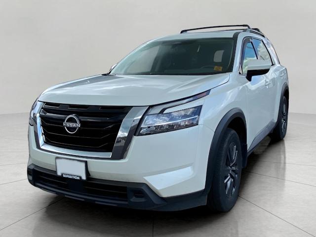 2022 Nissan Pathfinder Vehicle Photo in APPLETON, WI 54914-8833