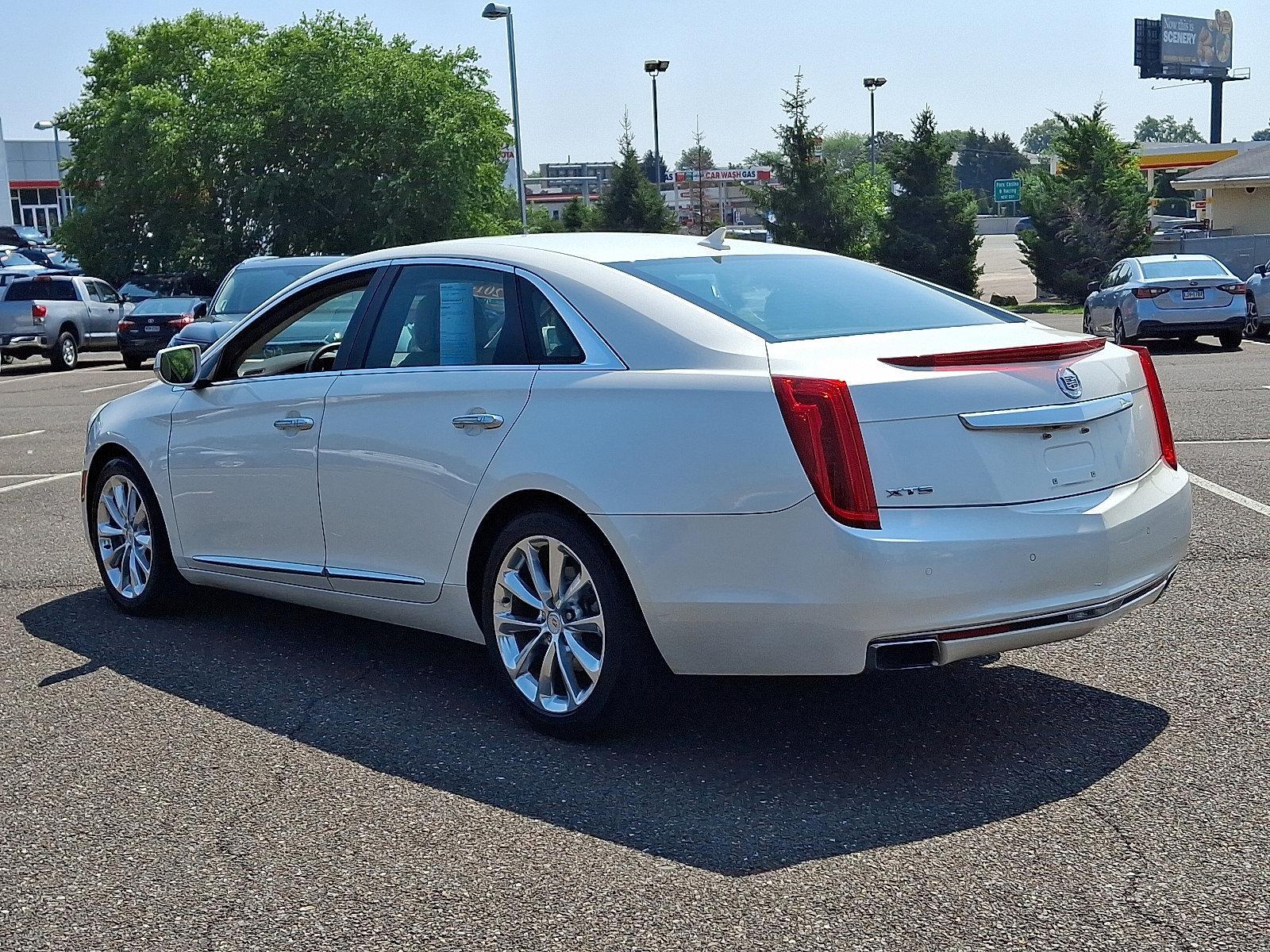 2014 Cadillac XTS Vehicle Photo in Trevose, PA 19053