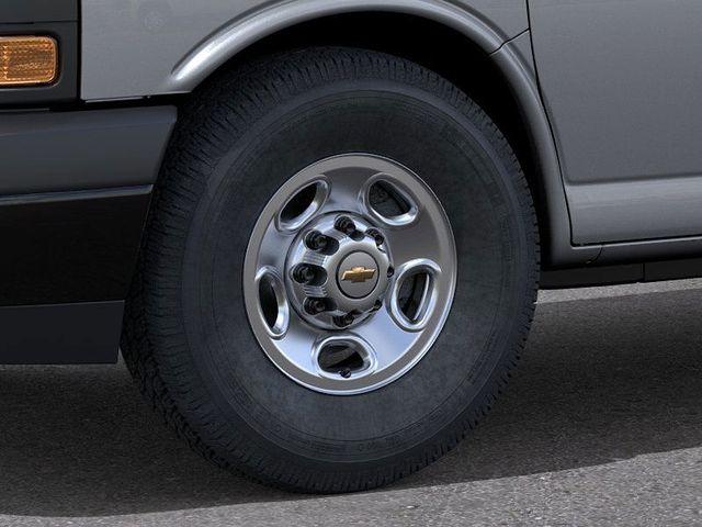 2025 Chevrolet Express Cargo 3500 Vehicle Photo in DANBURY, CT 06810-5034