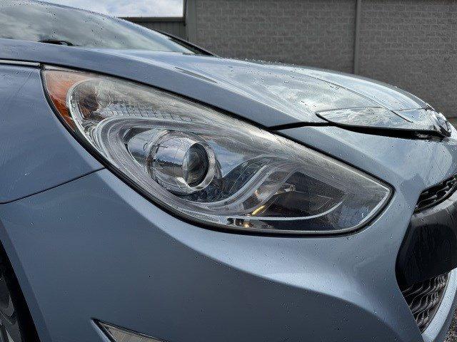 2015 Hyundai SONATA Hybrid Vehicle Photo in Mechanicsburg, PA 17050-1707