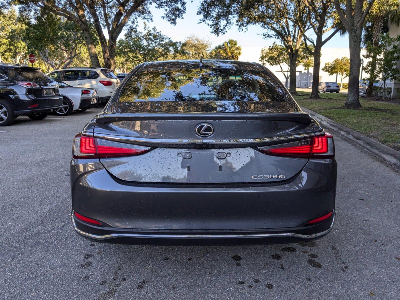 2023 Lexus ES 300h Vehicle Photo in West Palm Beach, FL 33417