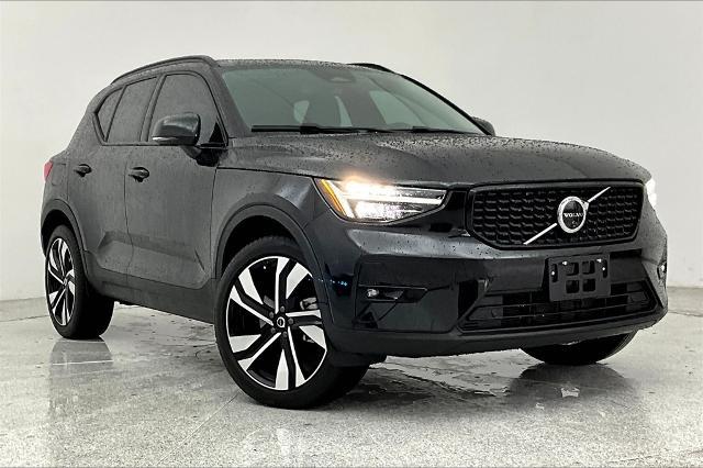 2024 Volvo XC40 Vehicle Photo in Grapevine, TX 76051