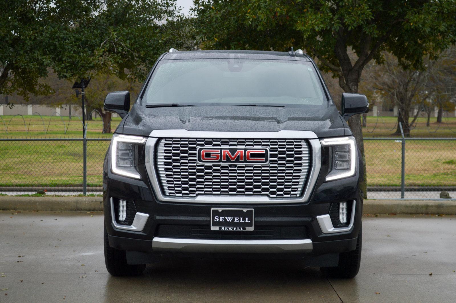 2021 GMC Yukon XL Vehicle Photo in Houston, TX 77090