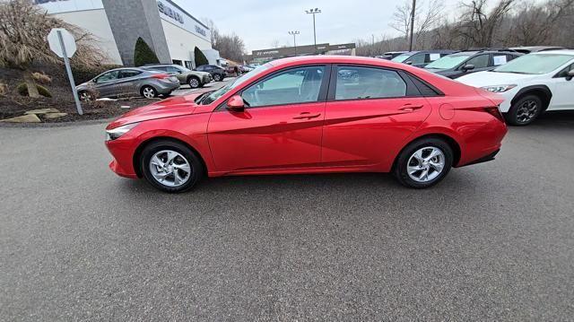 2022 Hyundai ELANTRA Vehicle Photo in Pleasant Hills, PA 15236